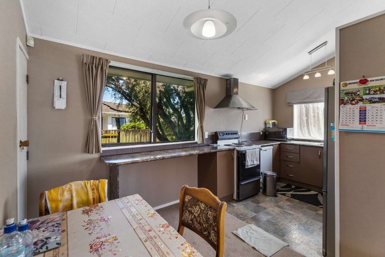 Photo of property in 16 Mercury Street, Milson, Palmerston North, 4414