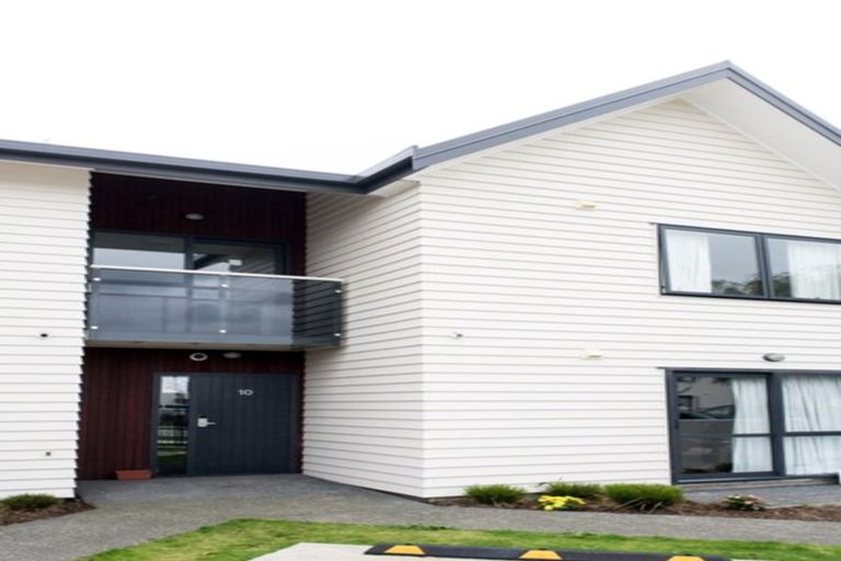 Photo of property in 1/69 Mckenzie Road, Mangere Bridge, Auckland, 2022