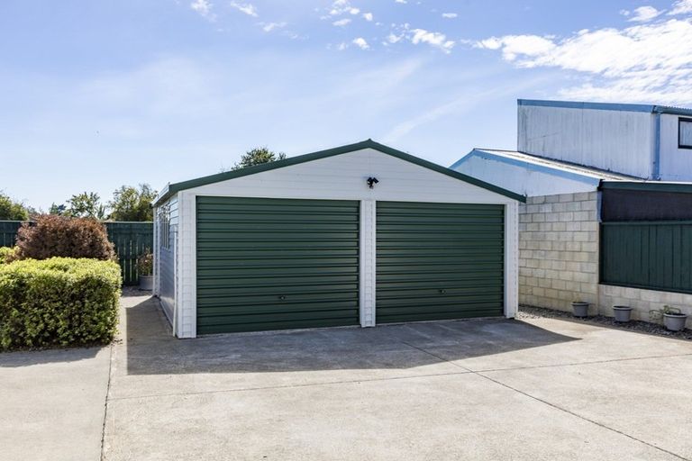 Photo of property in 7 Latham Stubbs Crescent, Waipawa, 4210