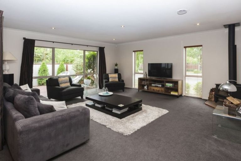 Photo of property in 16 Hampstead Lane, Prebbleton, 7604