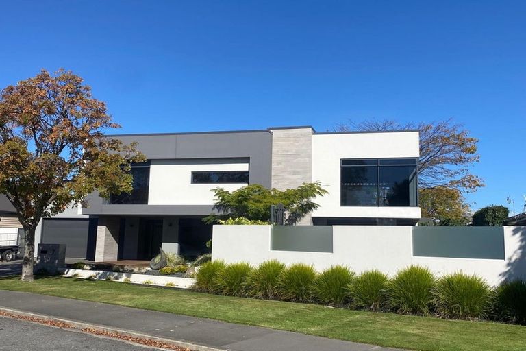 Photo of property in 7 Urunga Avenue, Strowan, Christchurch, 8052