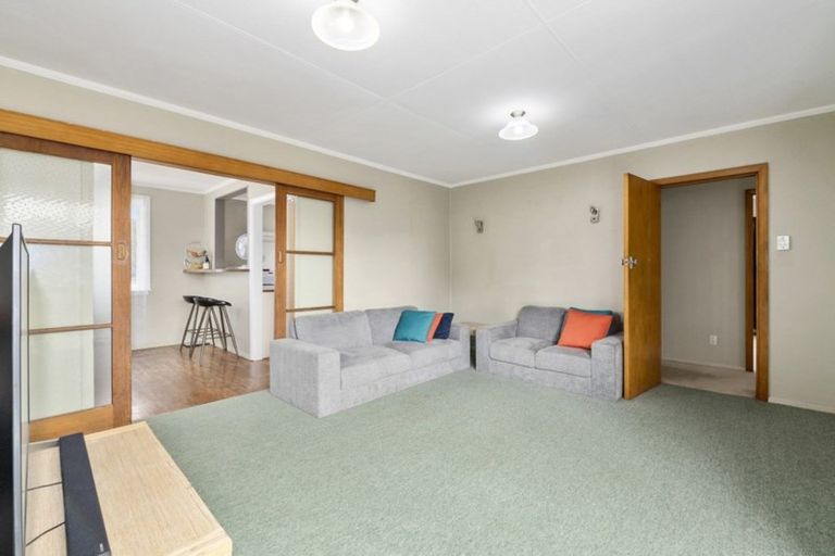 Photo of property in 5 Clarke Avenue, Highbury, Palmerston North, 4412