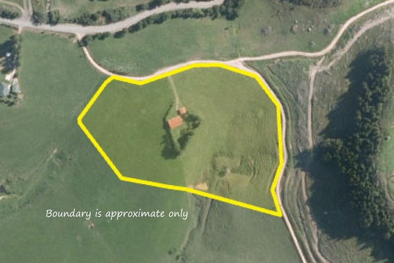 Photo of property in 12 Pigs Head Road, Whakapara, Hikurangi, 0184