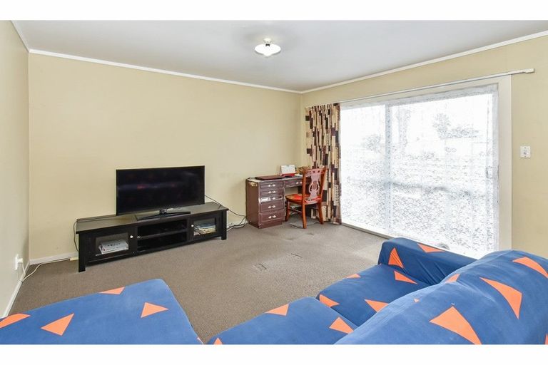 Photo of property in 83b Great South Road, Manurewa, Auckland, 2102