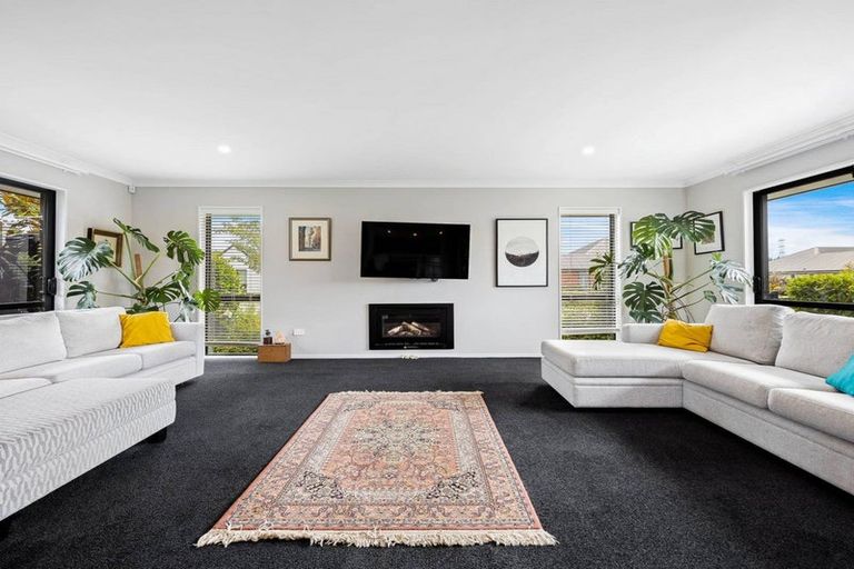 Photo of property in 38 Hinterland Drive, Prebbleton, 7604