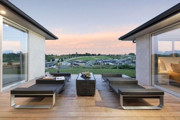 Photo of property in 26 Kiritiana Close, Pyes Pa, Tauranga, 3112