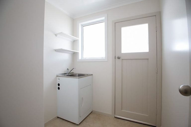 Photo of property in 27f1- Merton Street, Trentham, Upper Hutt, 5018