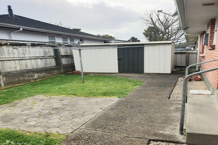 Photo of property in 8f1-c Exchange Street, Ebdentown, Upper Hutt, 5018