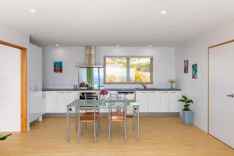 Photo of property in 5 Stoneyridge Close, Mount Pleasant, Christchurch, 8081