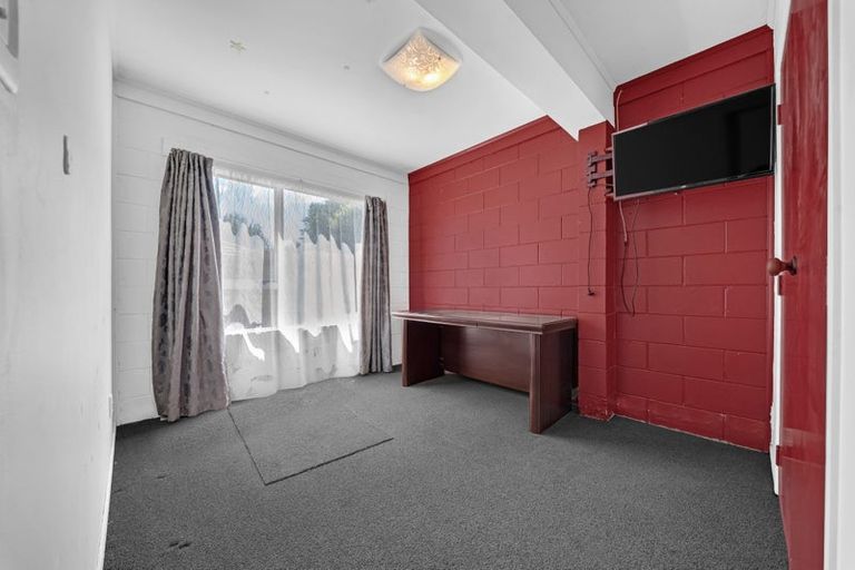 Photo of property in 1/261 Don Buck Road, Massey, Auckland, 0614