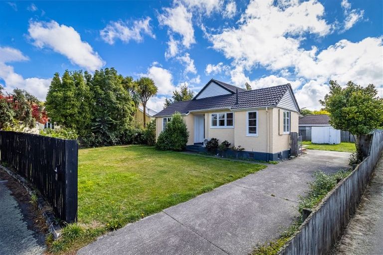 Photo of property in 22 Piko Crescent, Riccarton, Christchurch, 8041