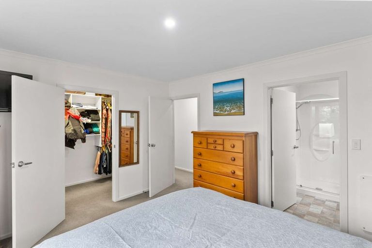 Photo of property in 4/7 Wineberry Avenue, Amberley, 7410