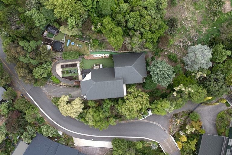 Photo of property in 10 Osmond Lane, Mount Pleasant, Christchurch, 8081