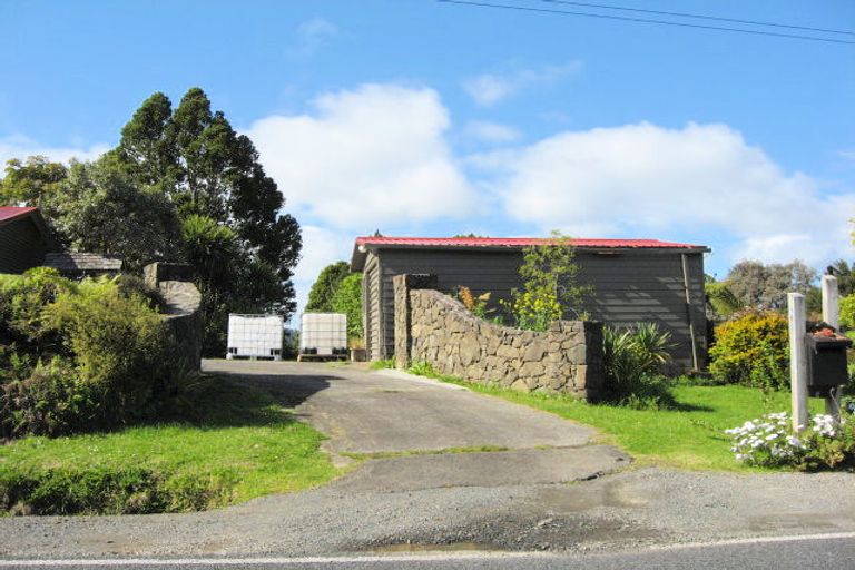 Photo of property in 188 Forest Hill Road, Waiatarua, Auckland, 0612