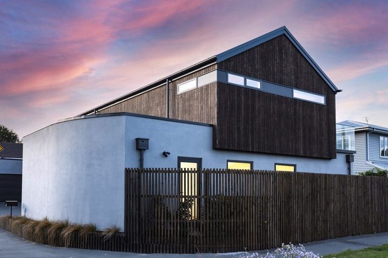 Photo of property in 87 Clare Road, St Albans, Christchurch, 8014