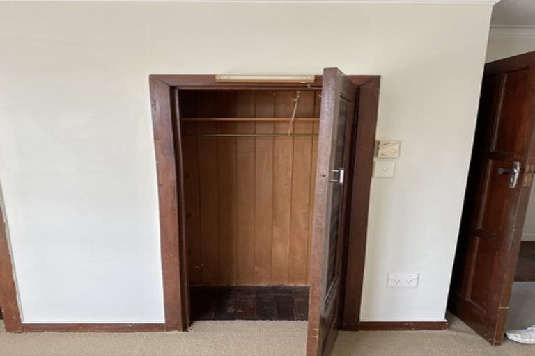 Photo of property in 19 Duders Avenue, Devonport, Auckland, 0624