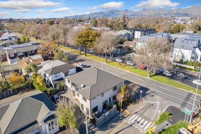 Photo of property in 1/422 Barbadoes Street, Edgeware, Christchurch, 8013