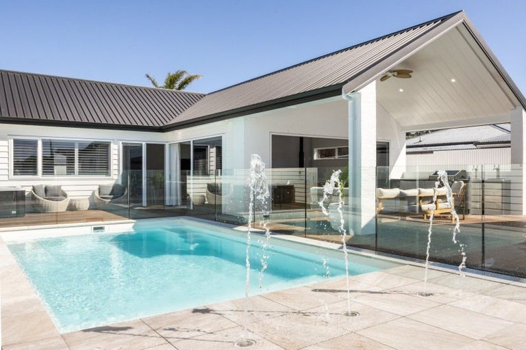 Photo of property in 29 Warwick Crescent, Taradale, Napier, 4112