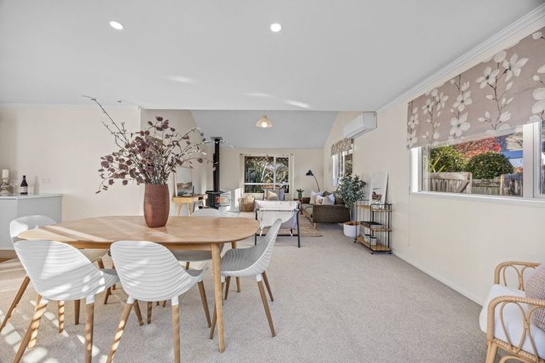 Photo of property in 52 Meadowstone Drive, Wanaka, 9305
