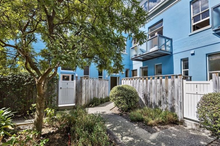 Photo of property in 13/30 Hanson Street, Mount Cook, Wellington, 6021