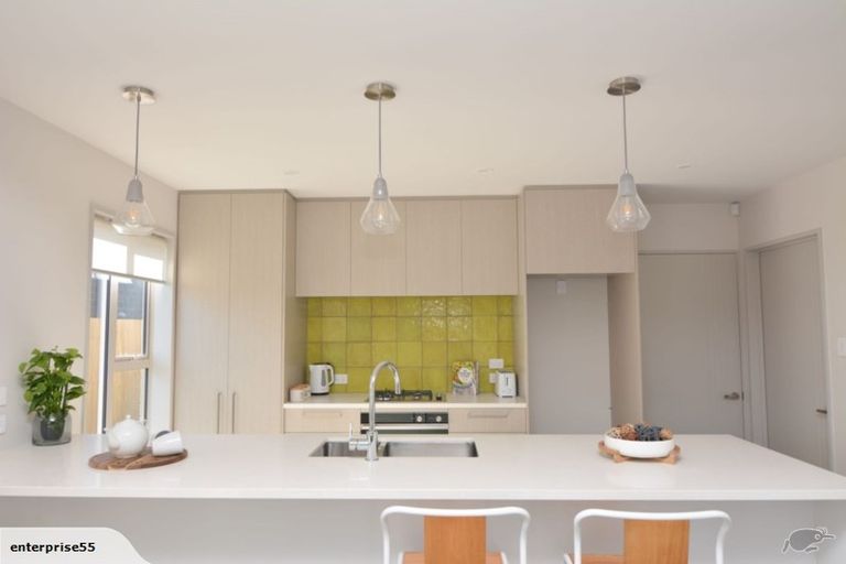 Photo of property in 8 Ardnave Lane, Broomfield, Christchurch, 8042