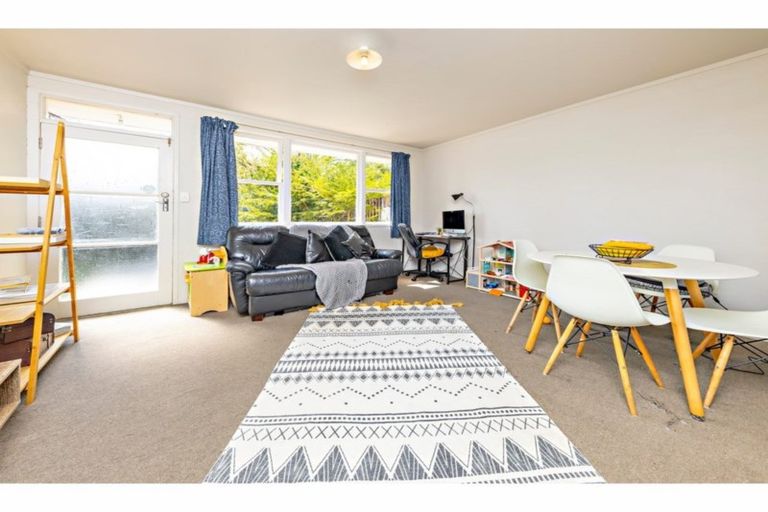 Photo of property in 1/67a Kenderdine Road, Papatoetoe, Auckland, 2025