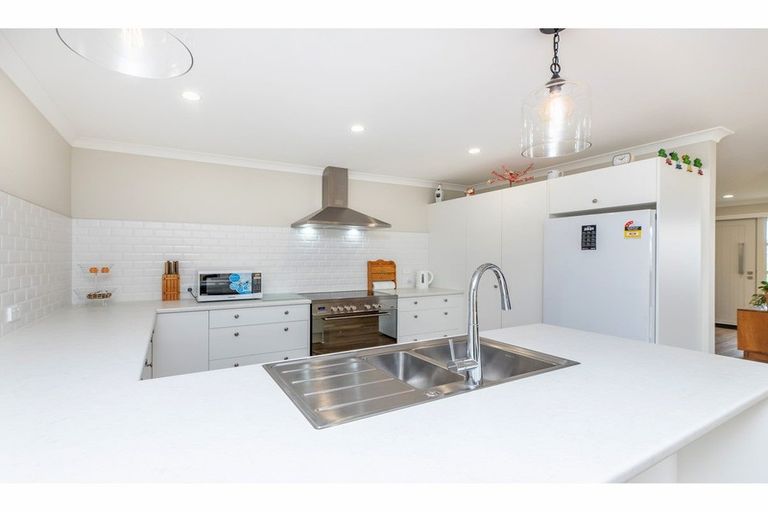 Photo of property in 7 Hickmott Street, Rangiora, 7400