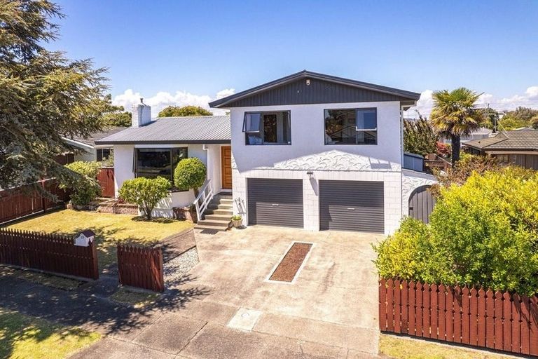 Photo of property in 19 Akepiro Place, Tawhero, Whanganui, 4501