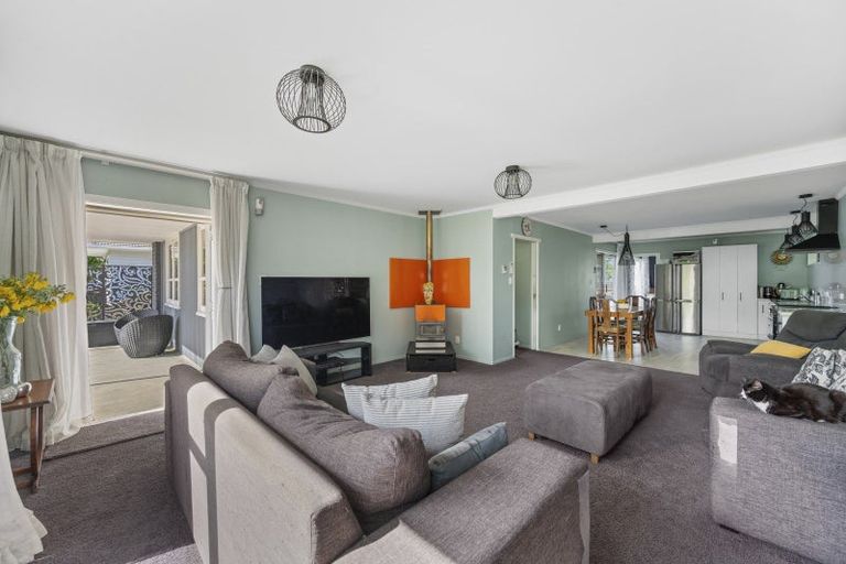 Photo of property in 18 Lipscombe Crescent, Havelock North, 4130
