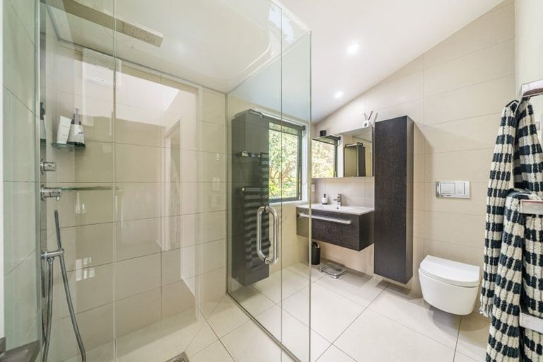 Photo of property in 20 Coroglen Rise, Pukerua Bay, 5026