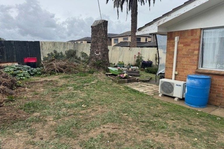 Photo of property in 8/5 Deering Place, Papatoetoe, Auckland, 2025