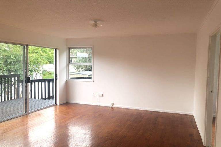 Photo of property in 1/12 Taynith Place, Glenfield, Auckland, 0629