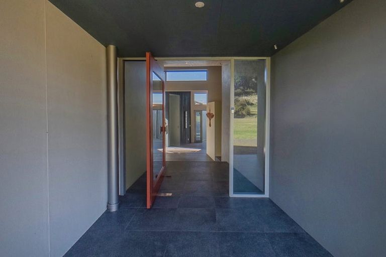 Photo of property in 28 Radar Road, Hot Water Beach, Whitianga, 3591