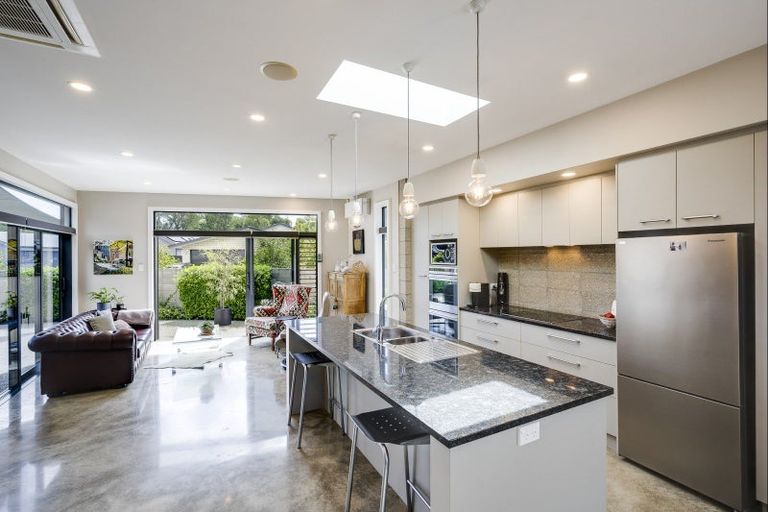 Photo of property in 7 Raven Grove, Havelock North, 4130