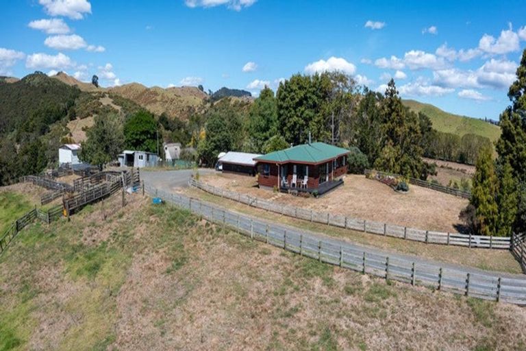 Photo of property in 222 Rayner Road, Huntly, 3700