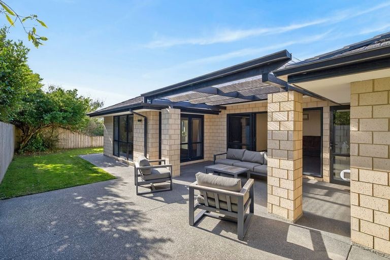 Photo of property in 11 Constance Place, Aidanfield, Christchurch, 8025
