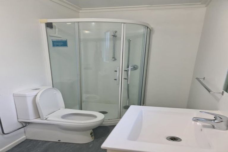 Photo of property in 20 Edgeware Road, Palmerston North, 4410