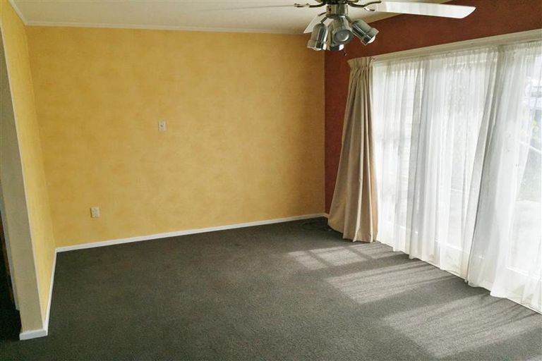 Photo of property in 16 Puriri Road, Manurewa, Auckland, 2102