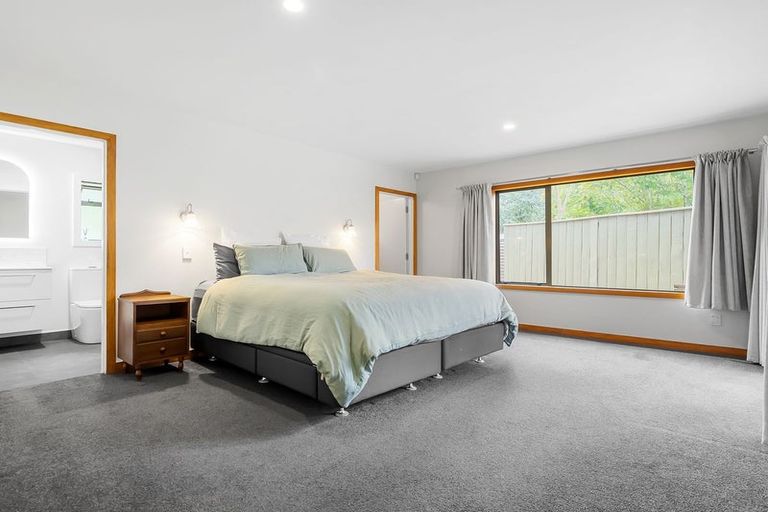 Photo of property in 1/2 Larchwood Grove, Rangatira Park, Taupo, 3330