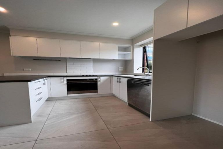 Photo of property in 91c Hobsonville Point Road, Hobsonville, Auckland, 0616