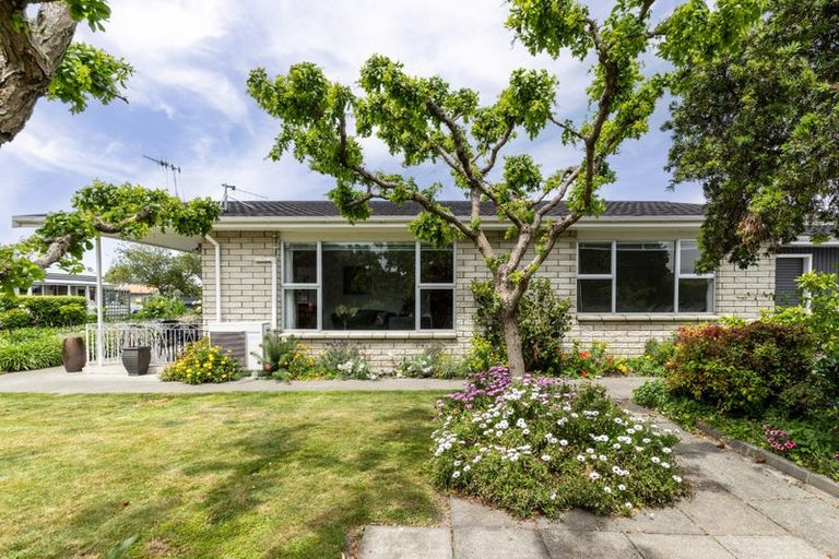 Photo of property in 701 Queen Street East, Parkvale, Hastings, 4122