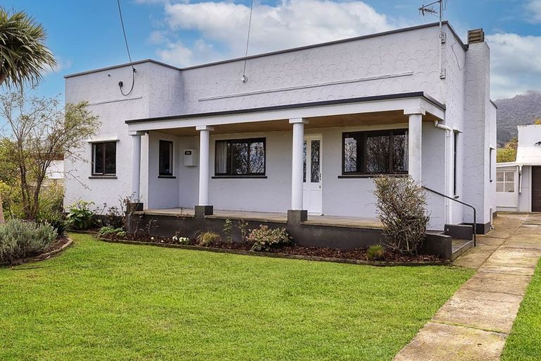 Photo of property in 44 Stirling Street, Te Aroha, 3320