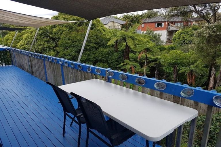 Photo of property in 1 Katrina Place, Massey, Auckland, 0614