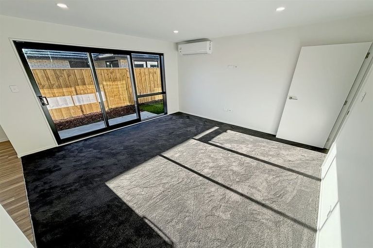 Photo of property in 22 Crossley Avenue, Woodend, 7610