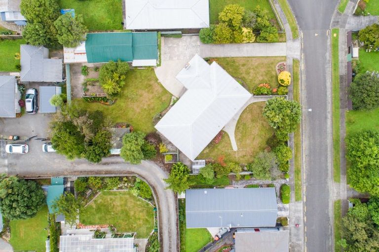 Photo of property in 4 Duna Place, Takaro, Palmerston North, 4412