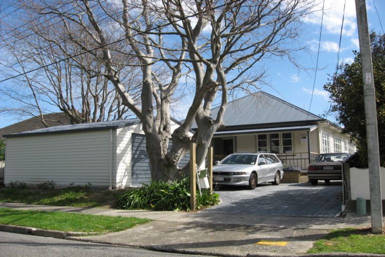 Photo of property in 279 Riverside Drive, Waterloo, Lower Hutt, 5011