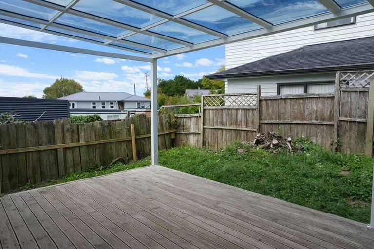 Photo of property in 49 Glen Marine Parade, Glendene, Auckland, 0602