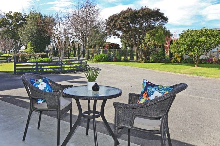 Photo of property in 3/11 Church Road, Taradale, Napier, 4112