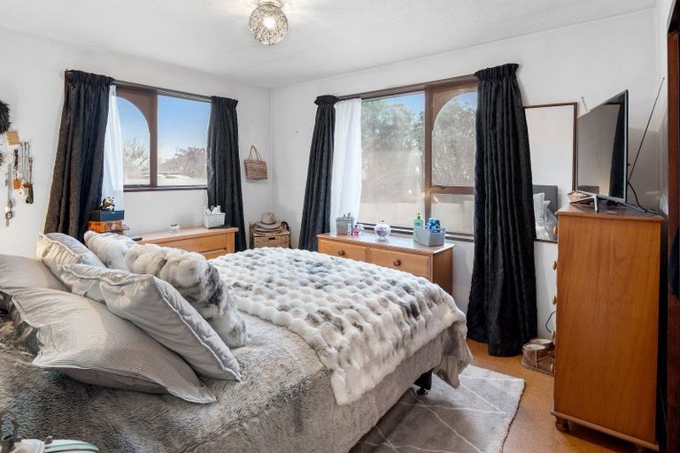 Photo of property in 18 Greenock Street, Redwood, Christchurch, 8051