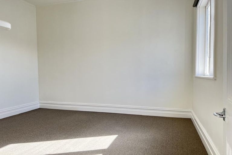 Photo of property in 4 Oriental Terrace, Oriental Bay, Wellington, 6011